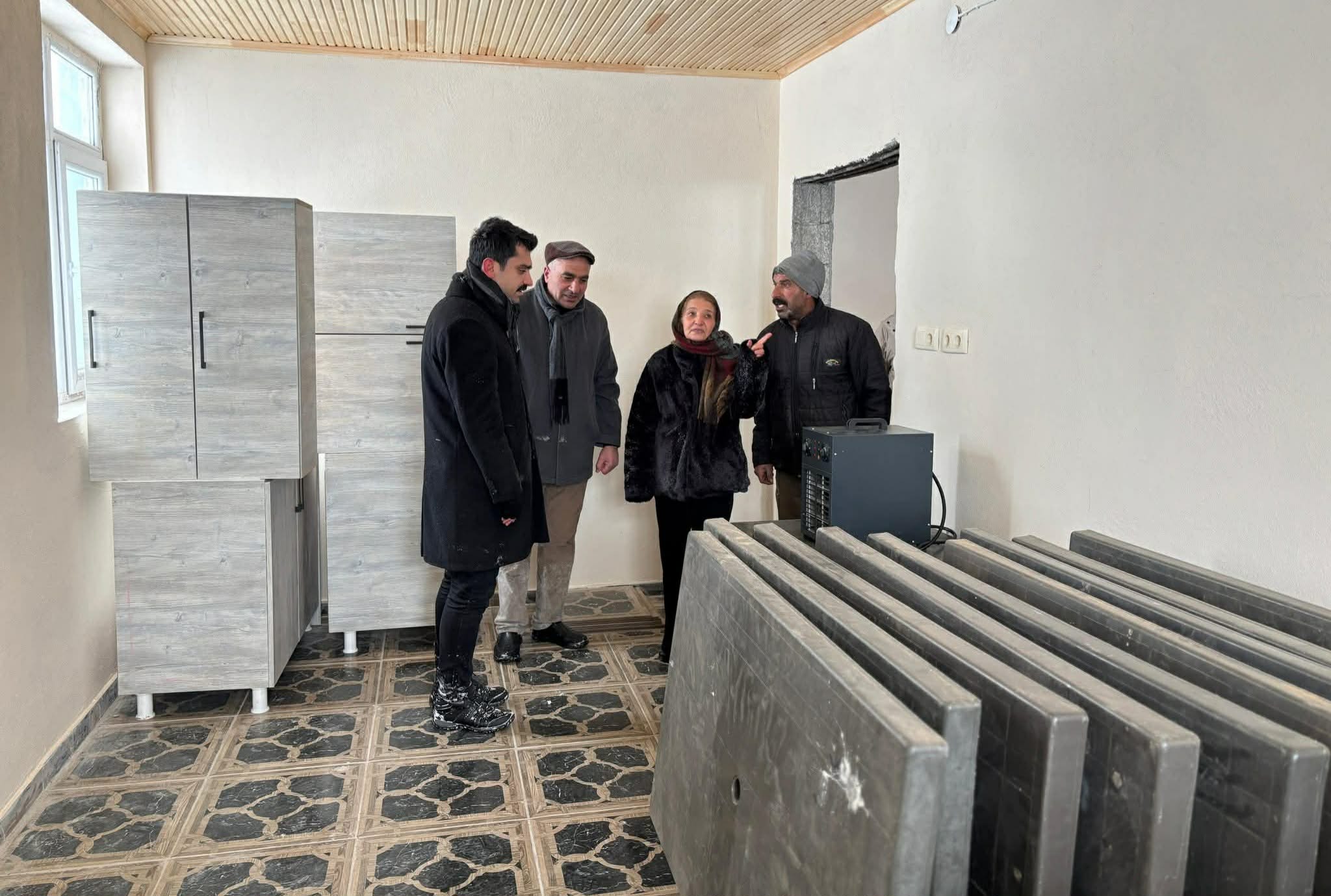 Kaymakam Tutal, Küçükçatak Köyündeki çalışmaları inceledi