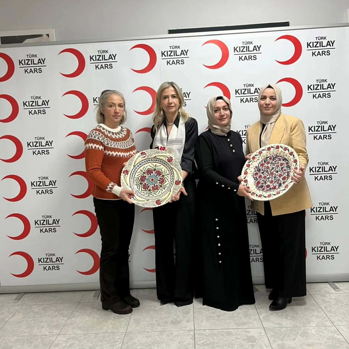 Kızılay Kars’tan Filistin’deki aşevi yararına bağış toplandı