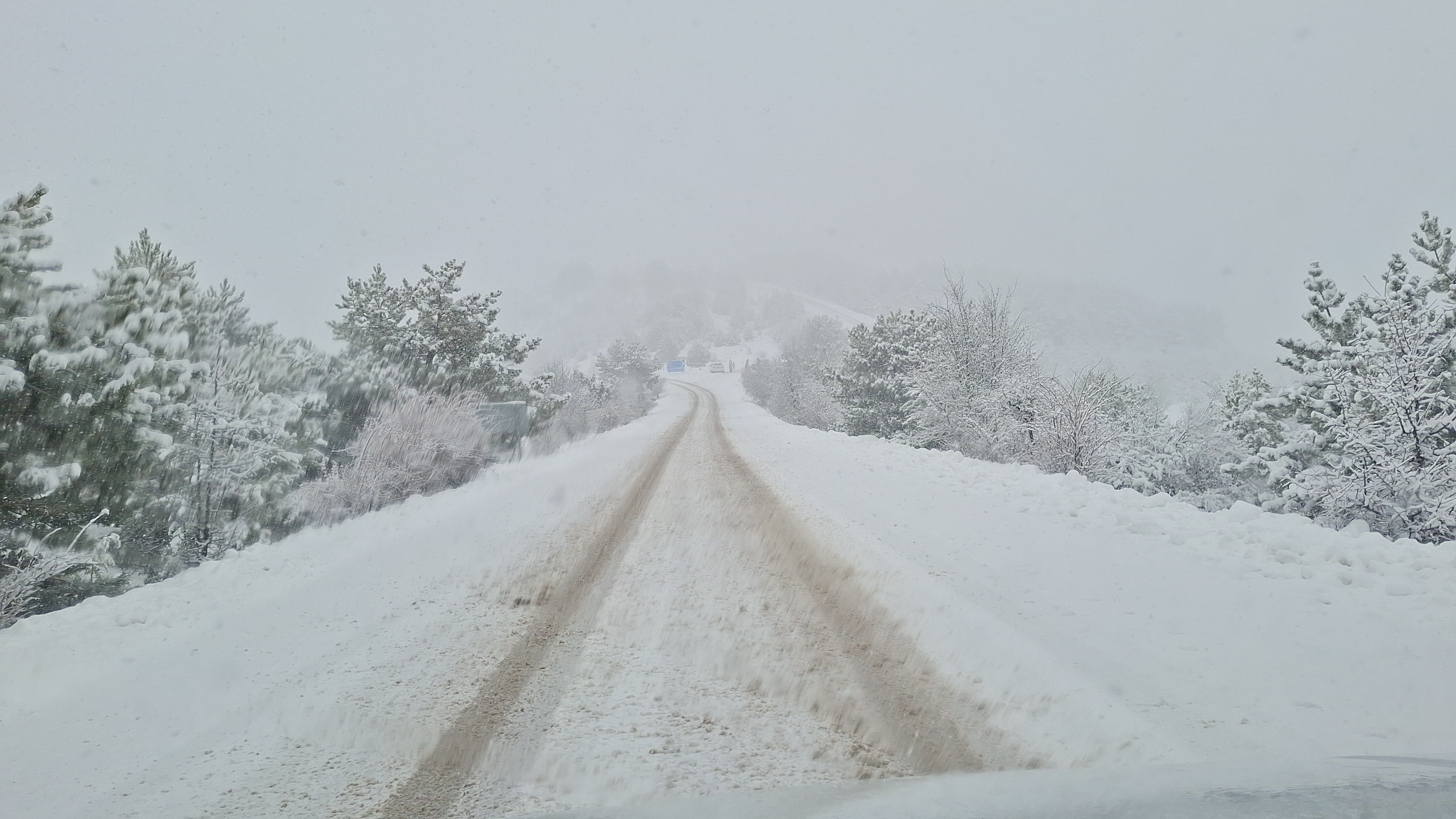 Başkentin tarihi ve turistik ilçesi Beypazarı’nda kar yağışı