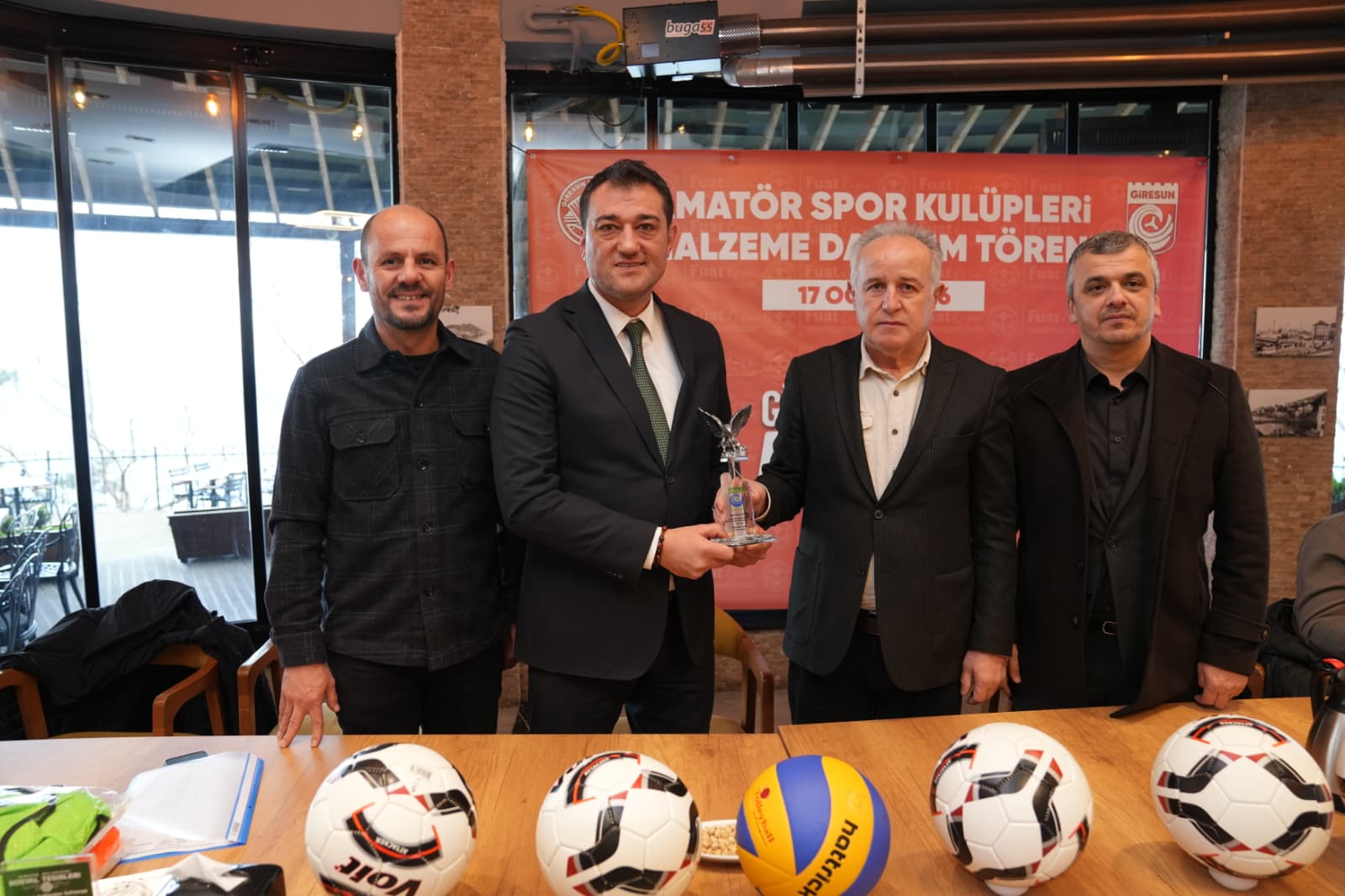 Giresun Belediyesi Amatör Spor Kulüplerine destek oldu