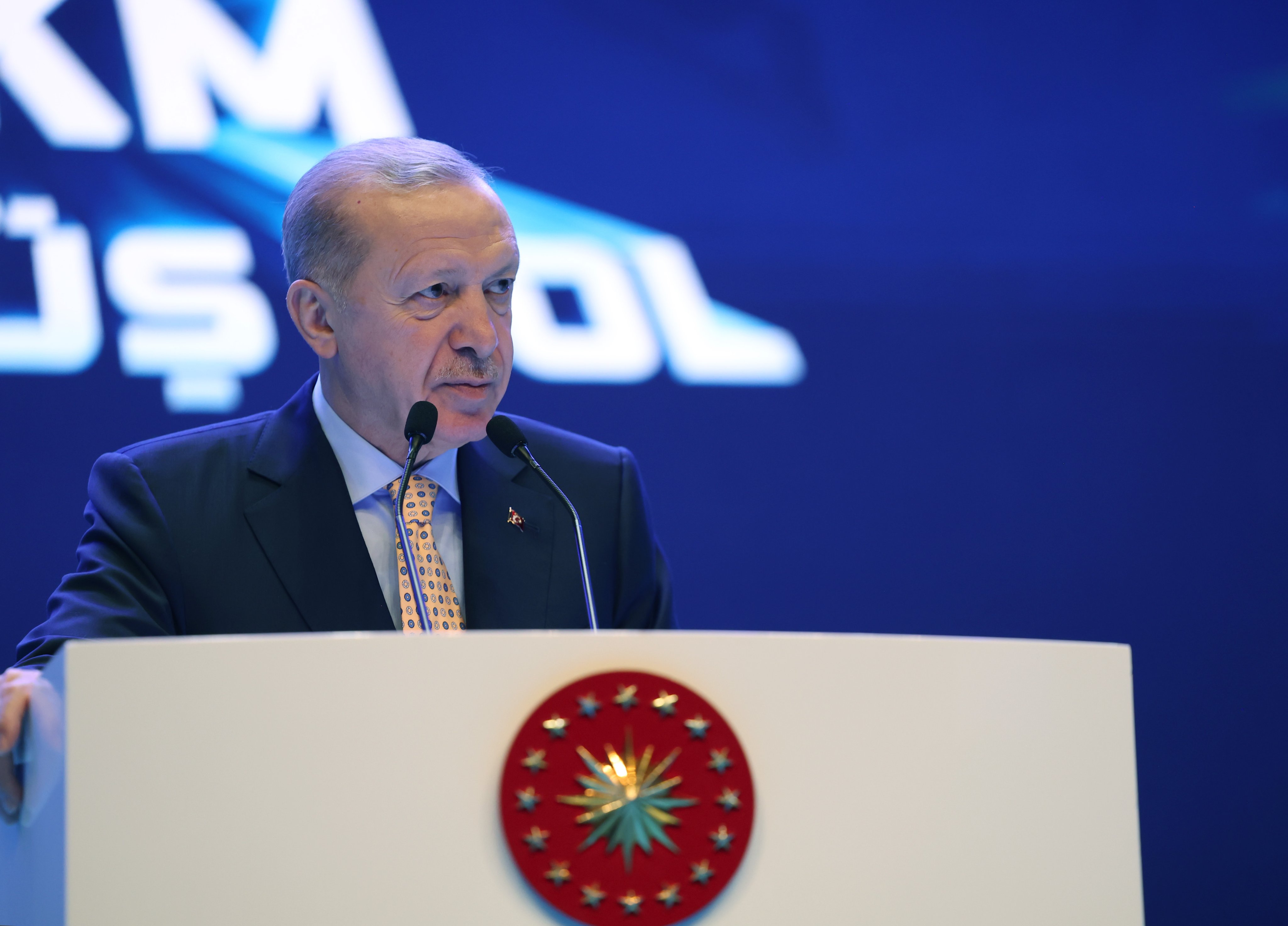 Cumhurbaşkanı Erdoğan:” Kara yolu ulaşımında destan yazdık”