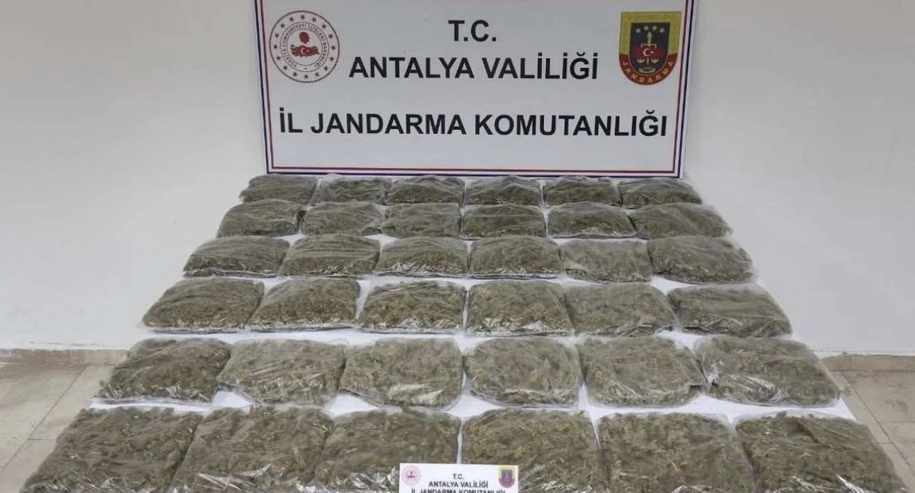 Serik’te 18 kilogram uyuşturucu ele geçirildi: 5 gözaltı