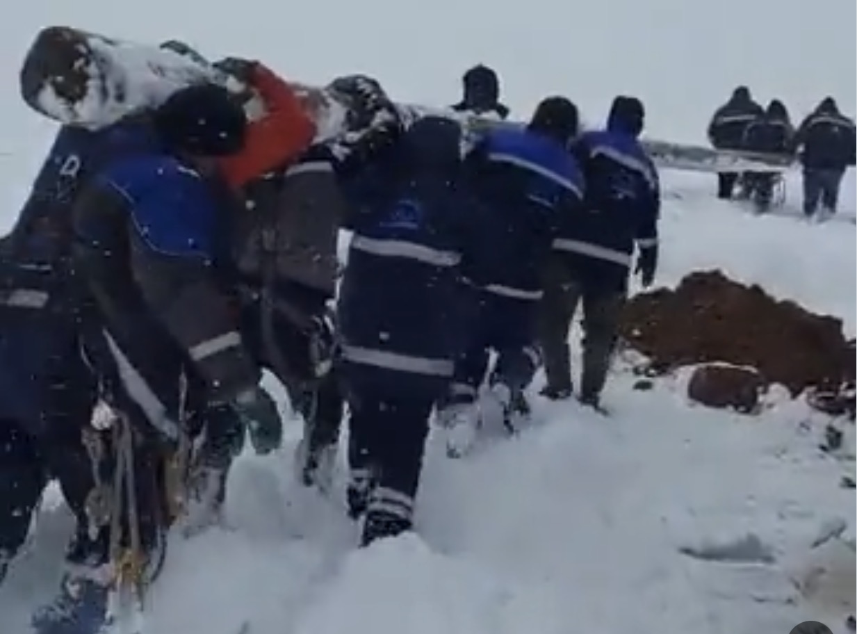 Vali Aygöl: Tunceli’de Karla Mücadelede Kahramanlık destanı