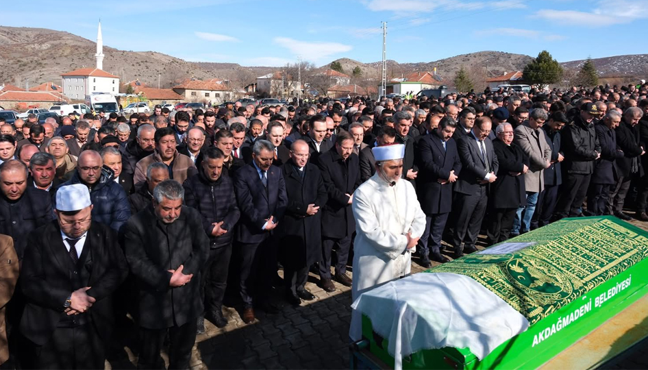 Bekir Bozdağ’ın Kayınvalidesi son yolculuğuna uğurlandı