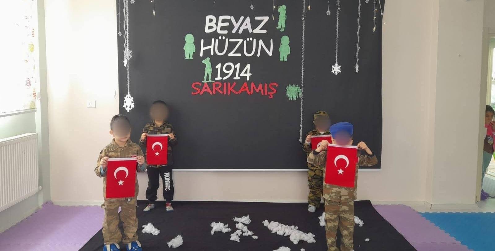 Kars’ta 4-6 Yaş Grubu Minik Yürekler Şehitlerini Unutmadı