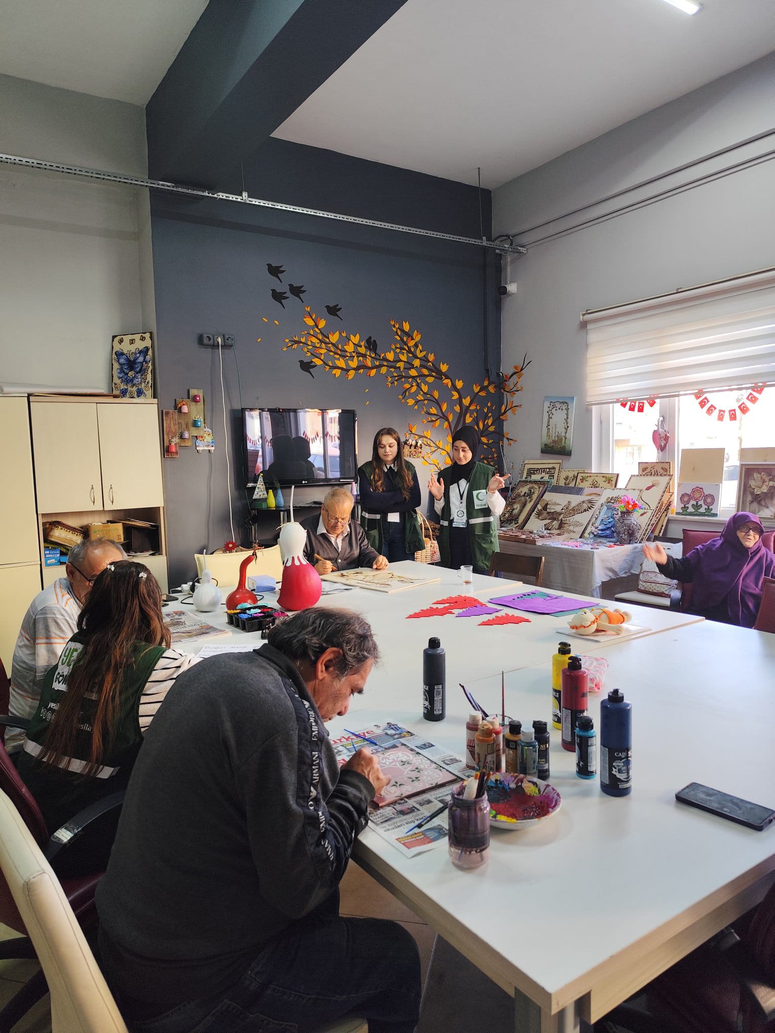 Yeşilay Sakarya ve SAÜ Genç Yeşilay’dan huzurevinde nesiller arası anlamlı buluşma