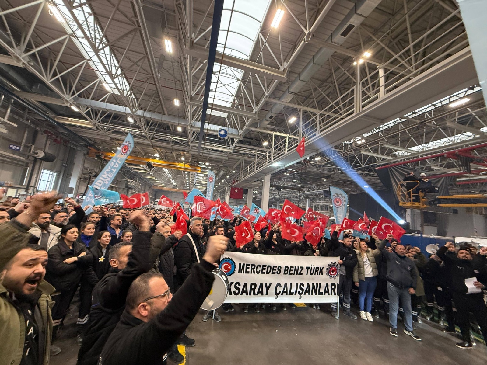 Metal işçisinin zaferi: Mercedes Aksaray ve İMER çalışanlarına rekor zam