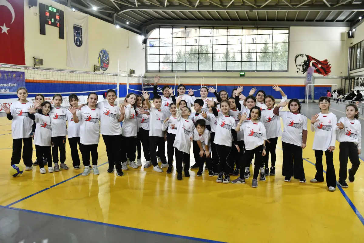 “Fabrika voleybol” projesi sayesinde 290 çocuk fileyle tanıştı